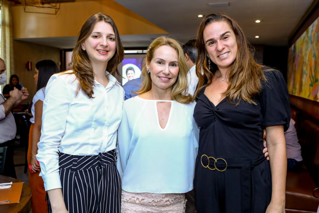 Thais Cattani, Joyce De Castro E Victoria Bouzas (2)