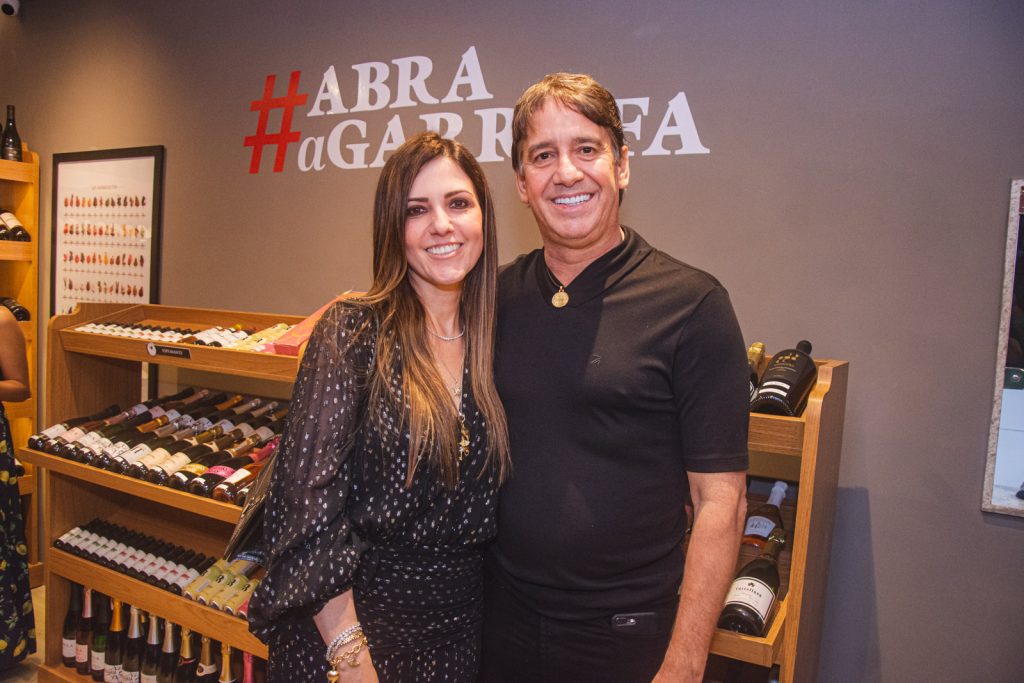 Tricia E Eladio Benevides