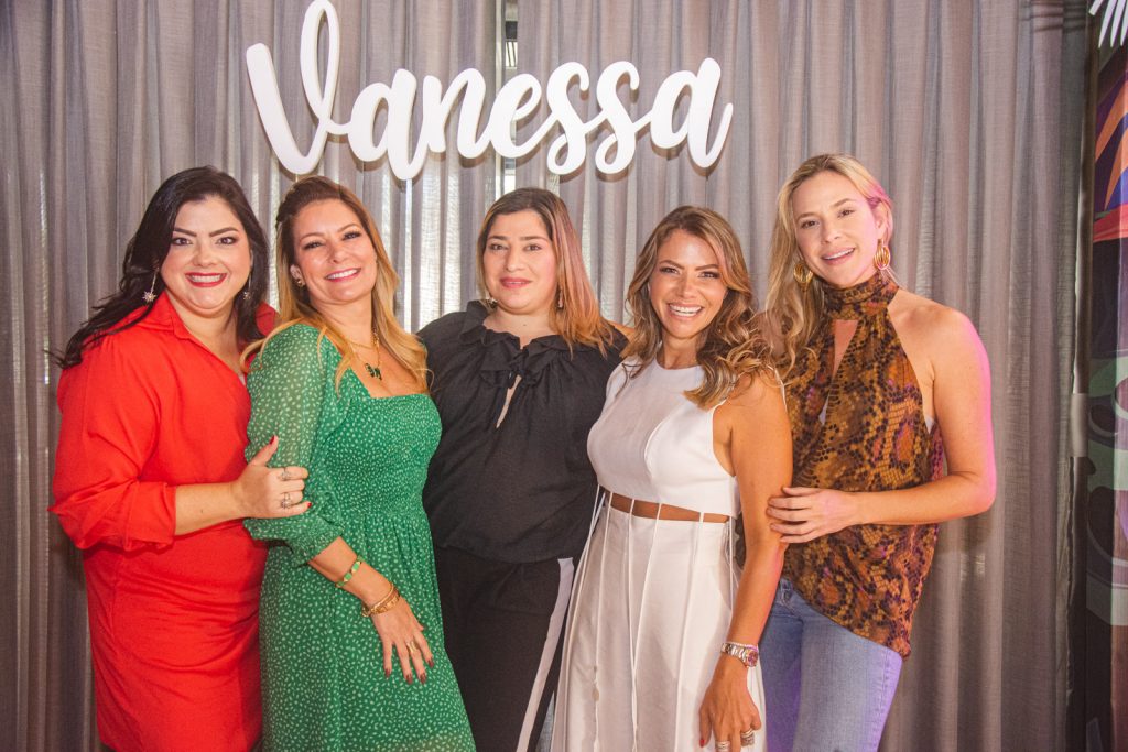 Viviane Almanda, Tatiana Luna, Manu Romcy, Vanessa Queiros E Martinha Freire