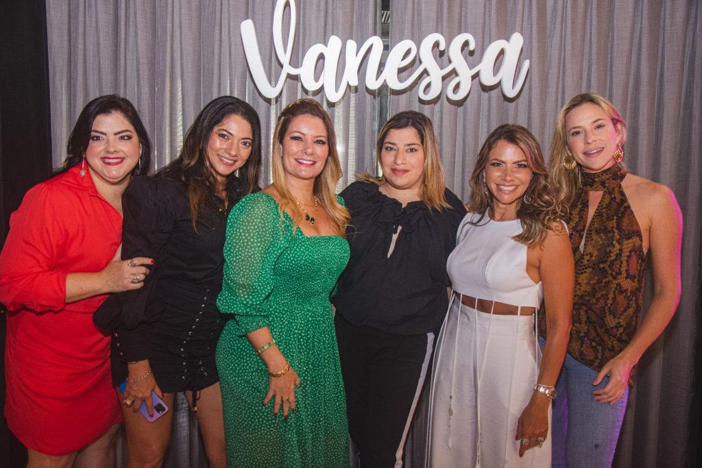 Viviane Almanda, Wzelyr Castelo Branco, Tatiana Luna, Manu Romcy, Vanessa Queiros E Martinha Freire