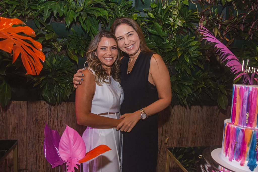 Viviane Queiros E Marcella Feitosa