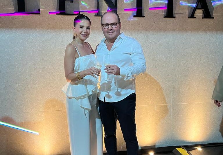 Roberto Pamplona entrega os detalhes do exclusivo projeto elaborado para a Lenita da Leonardo Mota