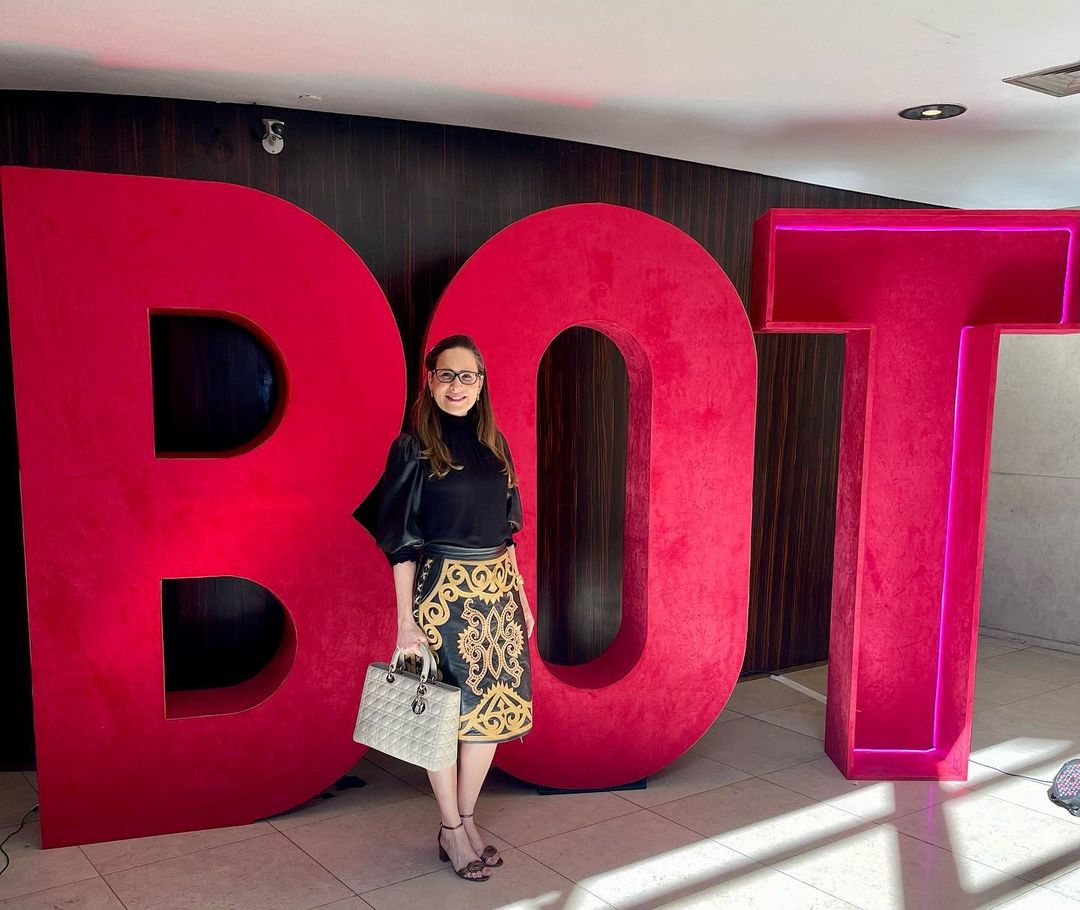 Dra. Manoela Crisóstomo marca presença no maior congresso de tratamento corporal do Brasil