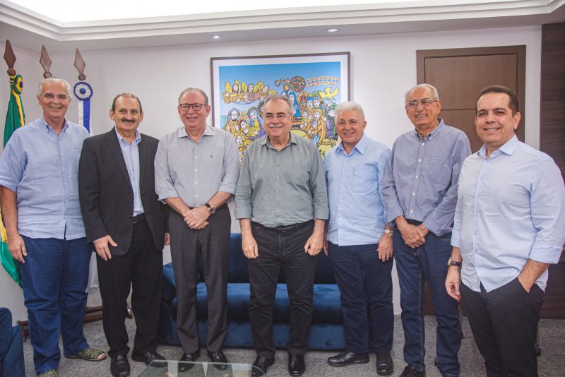 SUSTENTABILIDADE - Presidente da Fiec, Ricardo Cavalcante apresenta Potencial do Hidrogênio Verde para Diretoria da CDL