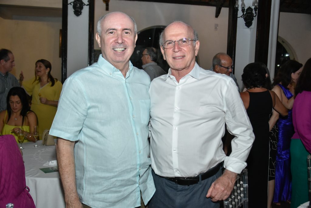 
				Amarílio Cavalcante e Paulo Rossas Mota 
				