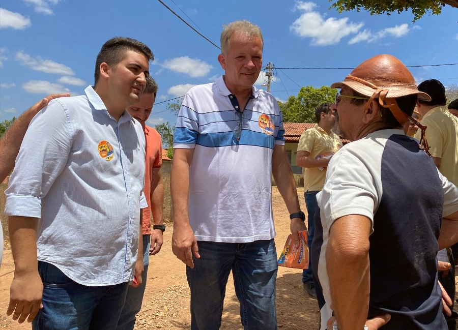 André Figueiredo realiza campanha pelas localidades do município do Crato