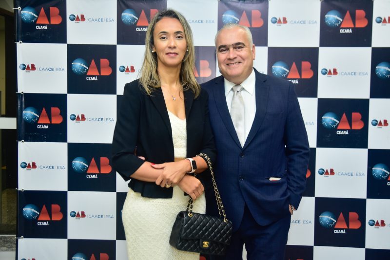 contornos jurídicos e perspectivas - André Xerez pilota sessão de autógrafos do seu livro sobre a tolerância no processo eleitoral brasileiro