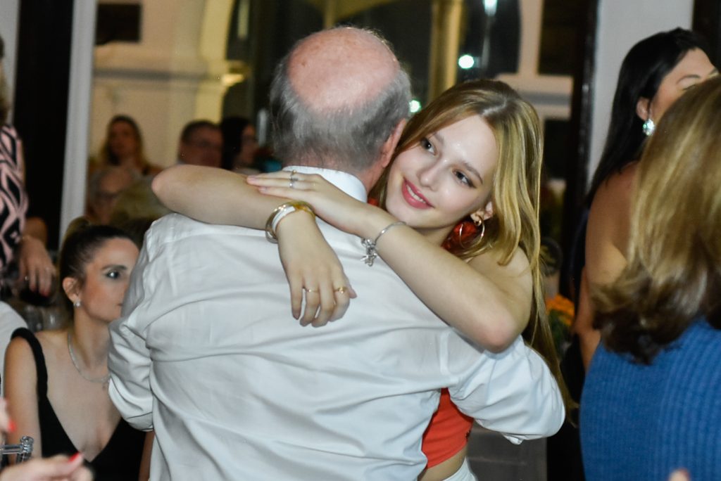 
				 Paulo Rossas Mota e Maria Antônia Porto
				