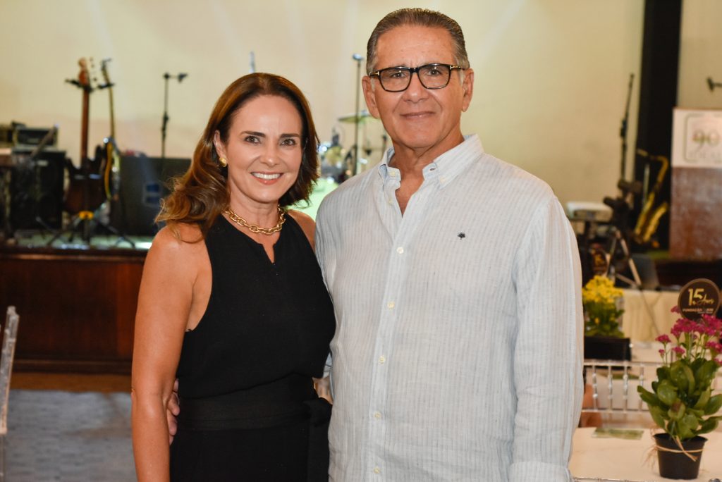 
				Beatrice e Paulo Ary 
				