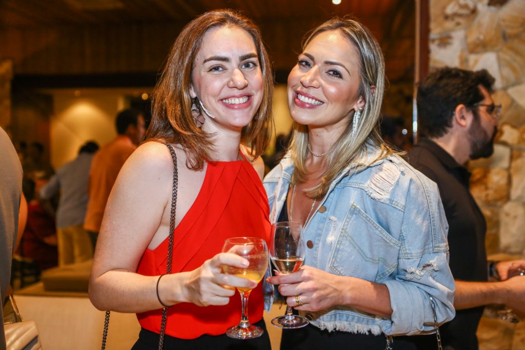 Beatriz Santos E Fernanda Nepomuceno