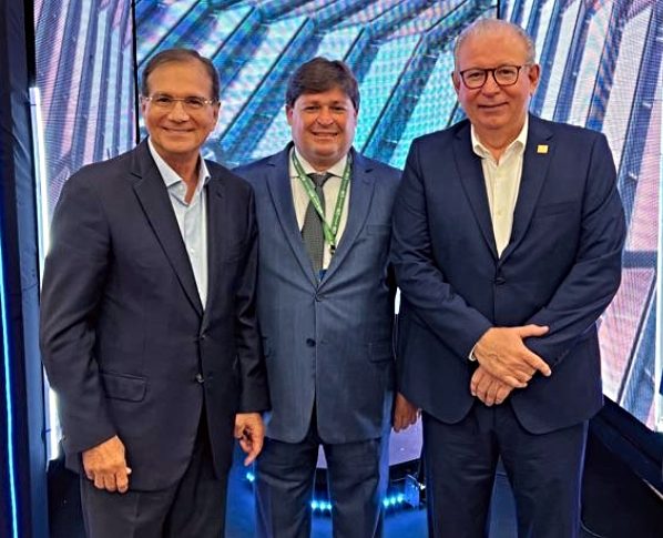 George Lima reafirma compromisso com fontes renováveis no ProEnergia Summit