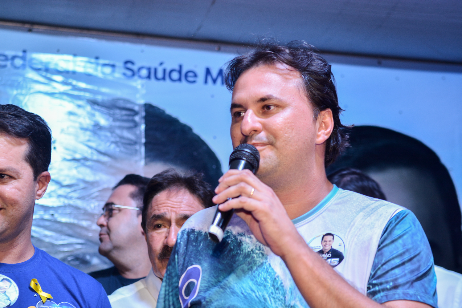 Cinco vereadores de oposição em Aquiraz passam a integrar base do prefeito Bruno Gonçalves