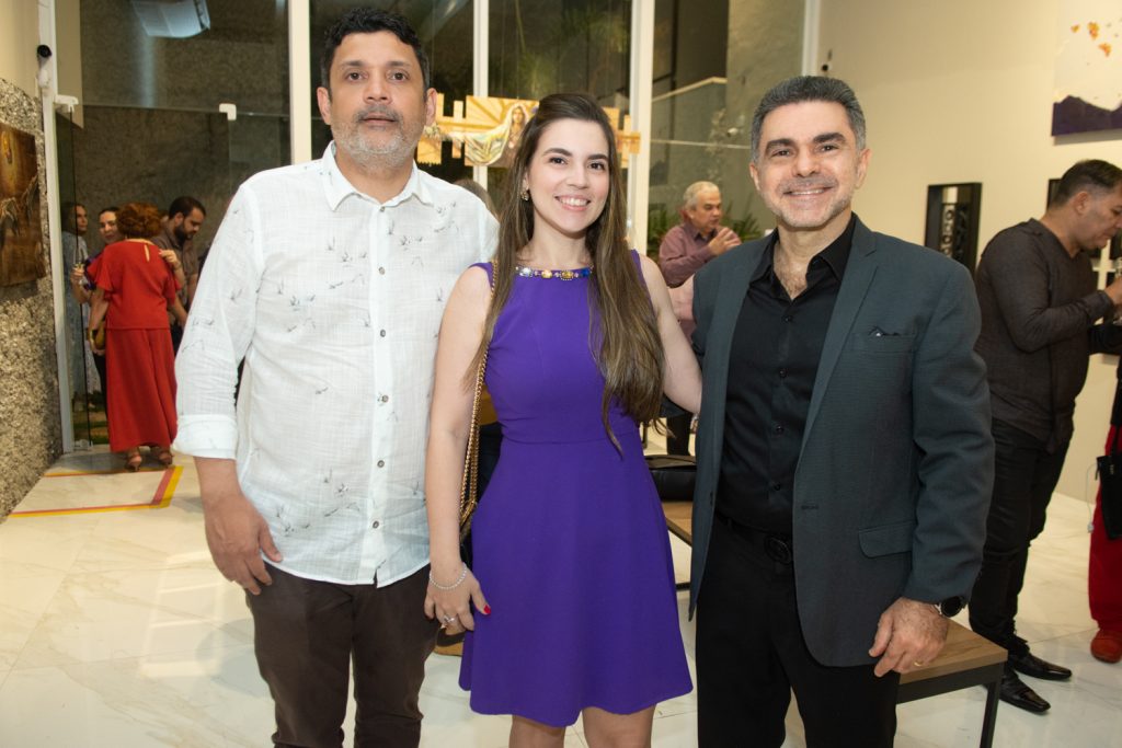 Bruno Queiroz, Juliana Bastos E Isaac Furtado