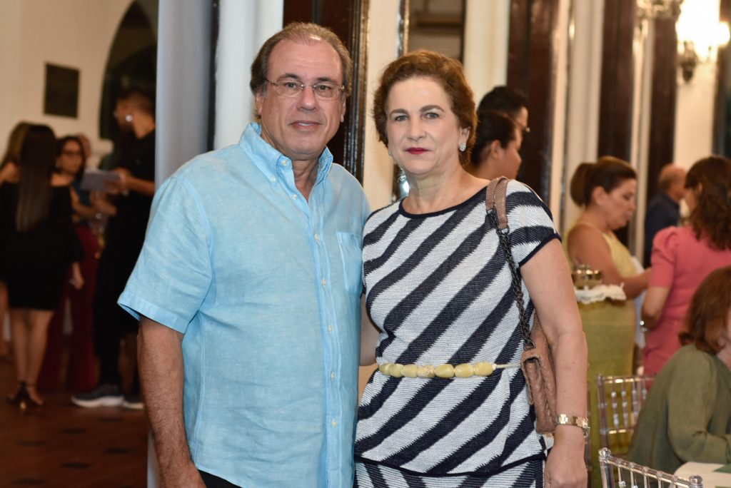 
				Claudio e Sandra Brasil 
				