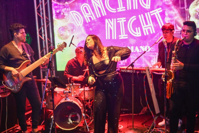 DANCING NIGHT - Festa do Mano incendeia o La Casa Lounge com muita badalação e hits dos anos 80 e 90