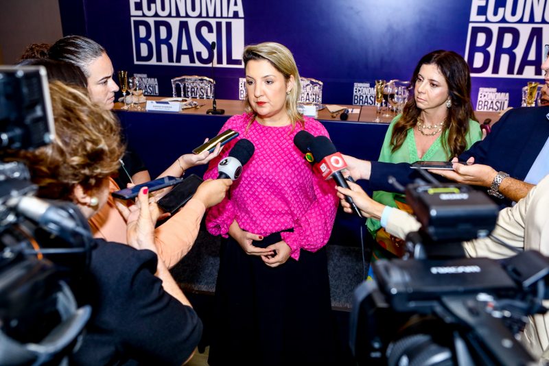 Economia Brasil - Presidente da Caixa Econômica Federal, Daniella Marques, participa de seminário no Lide Ceará