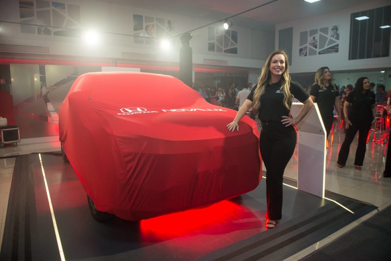 Supermáquina - Honda Novaluz recebe seletos convidados para conhecer de perto o novo HR-V