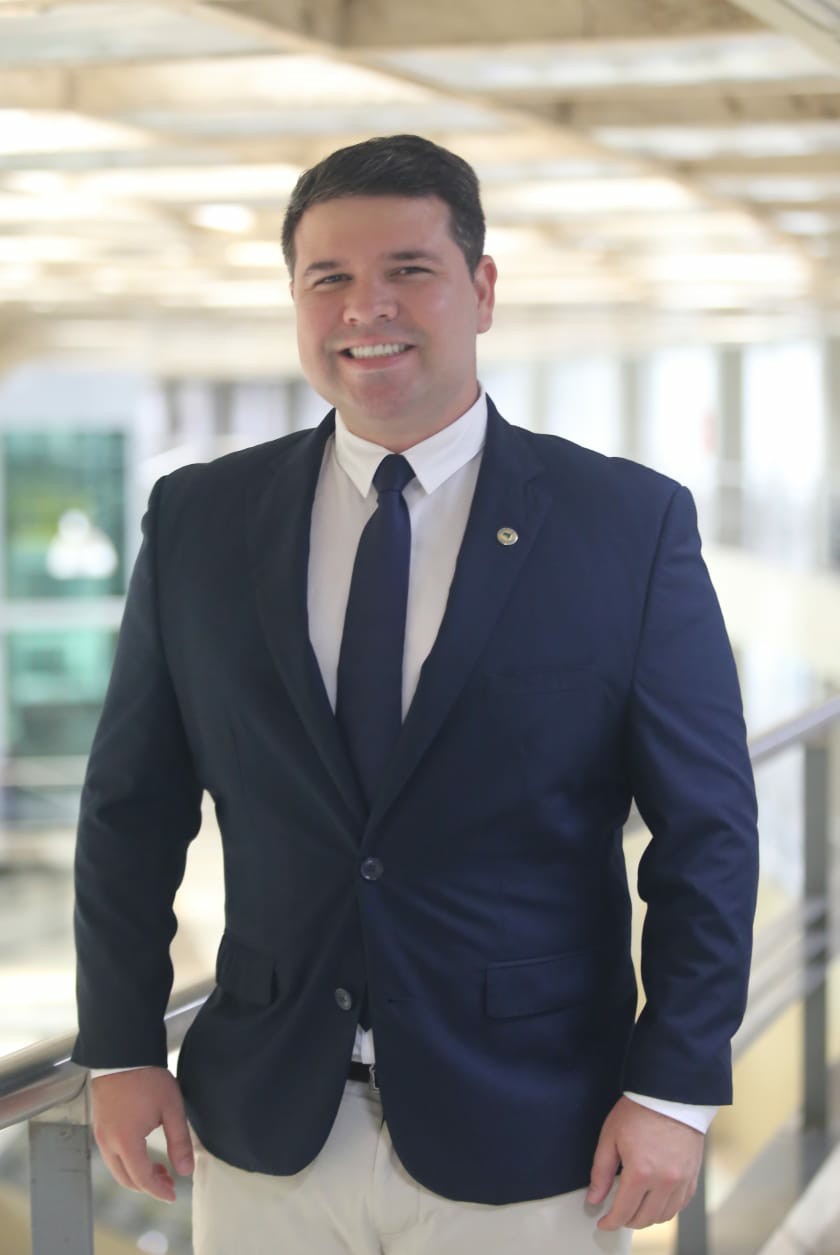 Deputado Bruno Pedrosa juntamente com o Governo do Estado obteve grandes conquistas em prol da população de Quixeramobim