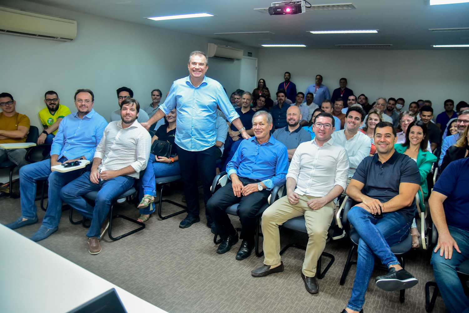 Vendas de imóveis têm alta de 54% este ano revela Flash Imobiliário