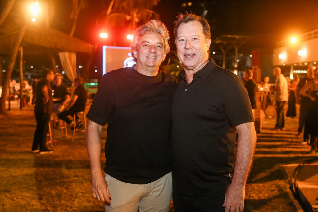 
				Guedes Neto E Carlos Fujita
				