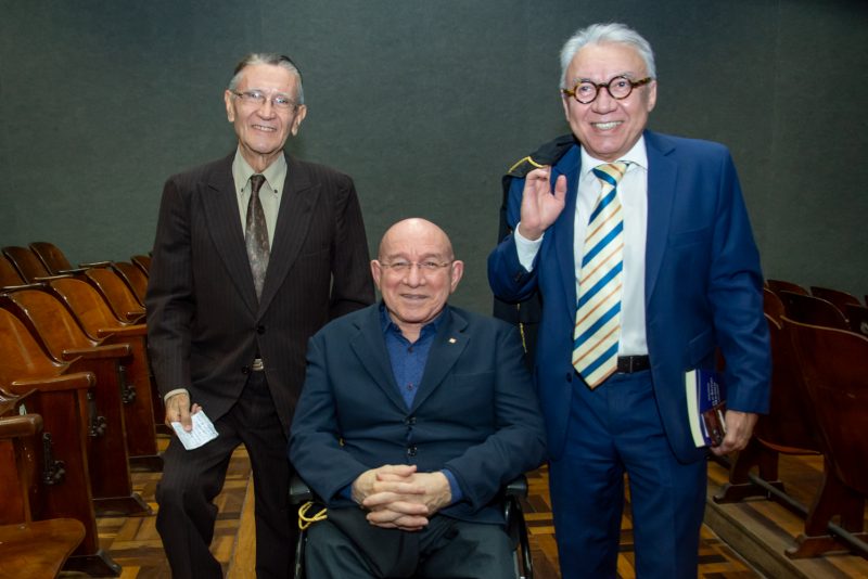 Análise criteriosa - Cândido Albuquerque lança obra sobre crimes contra o sistema financeiro nacional