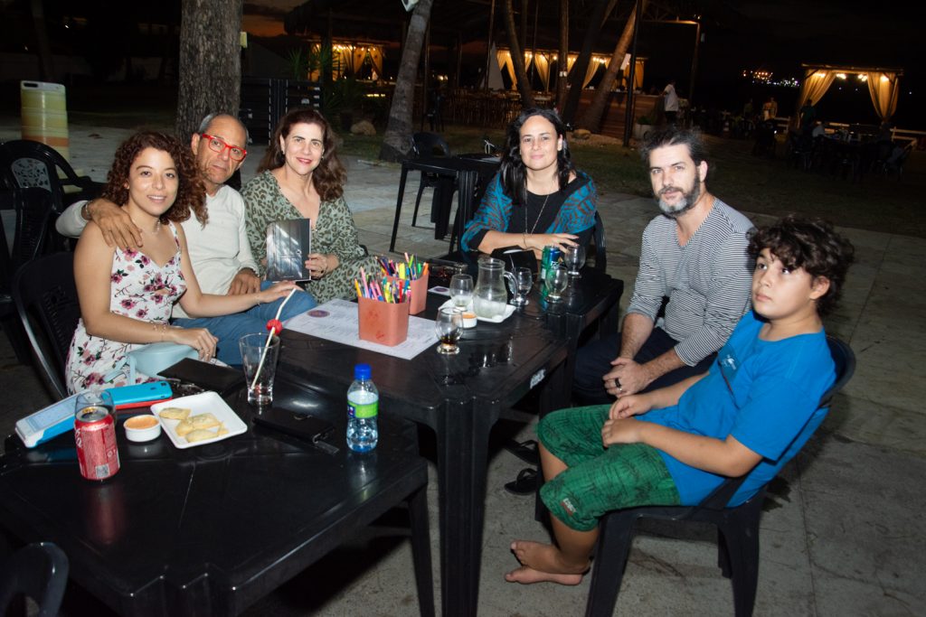 Ingrid Medeiros, Mano Alencar, Maria José Jereissati, Alana Girão De Alencar, Julio Soares E Pedro Antonio Girão (1)