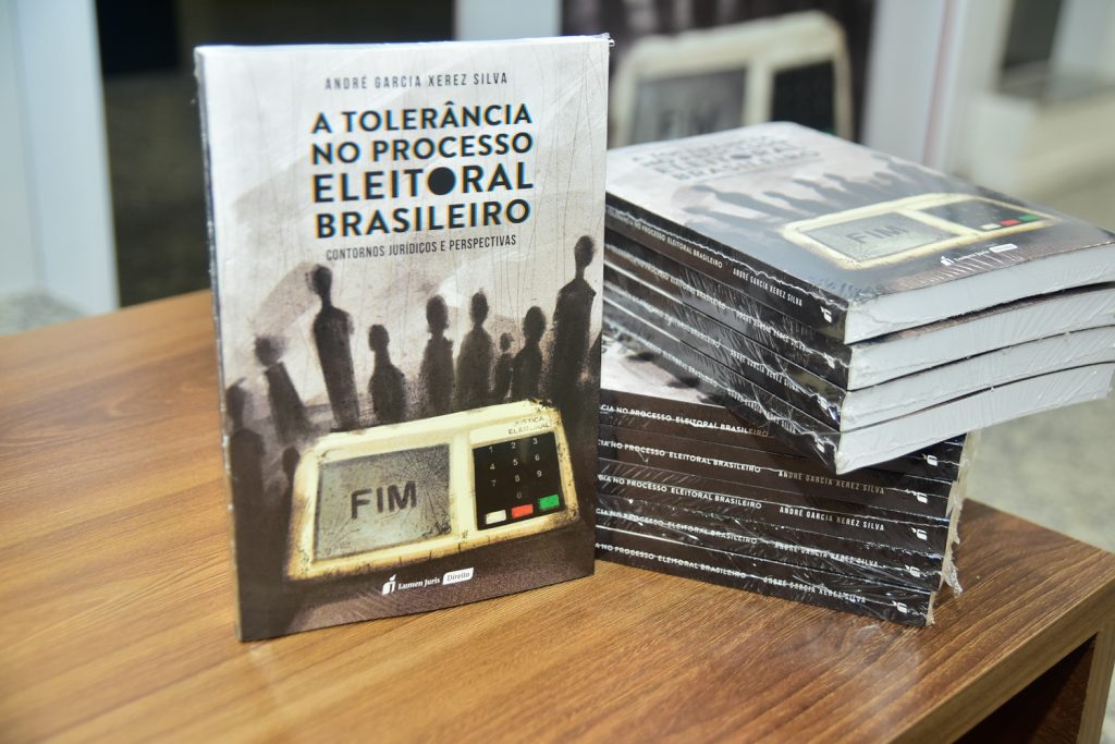 Lançamento Do Livro De André Xerez (3)