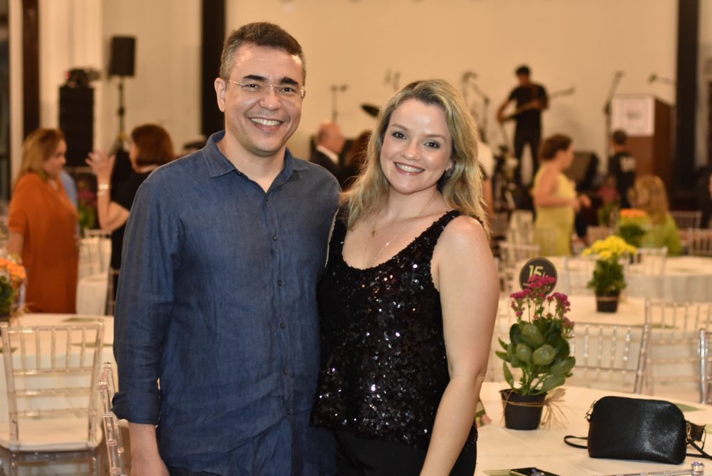 
				Marcel e Juliana Oliveira 
				