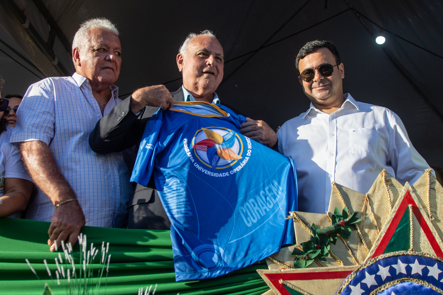 Maracanaú realiza Desfile da Independência com show aéreo de Waldonys