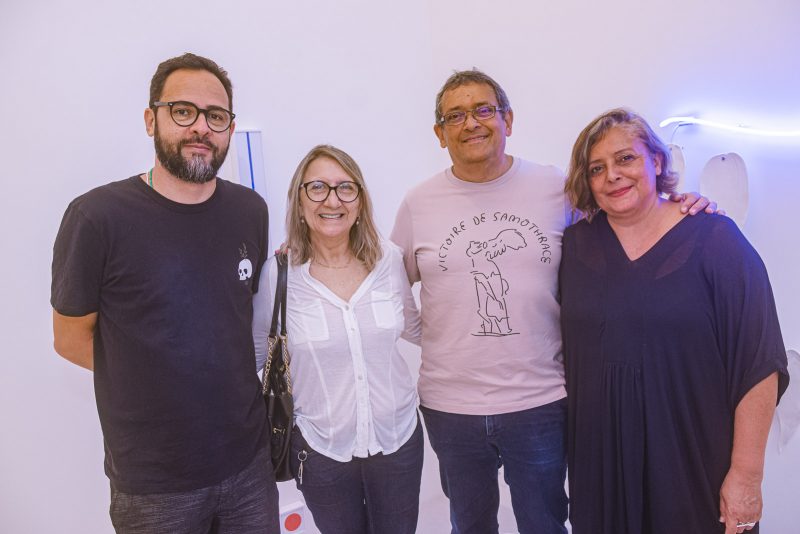 Art - Abertura das exposições individuais de Iêda Jardim e Tete de Alencar reúne amantes da arte na Galeria Leonardo Leal