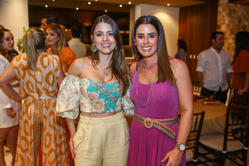 Naiana Texeira E Melania Rodrigues