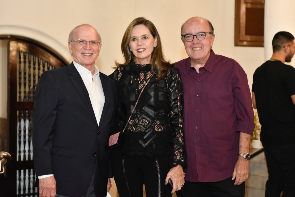 
				Paulo Rossas Mota, Cristiana e Fernando Esteves 
				
