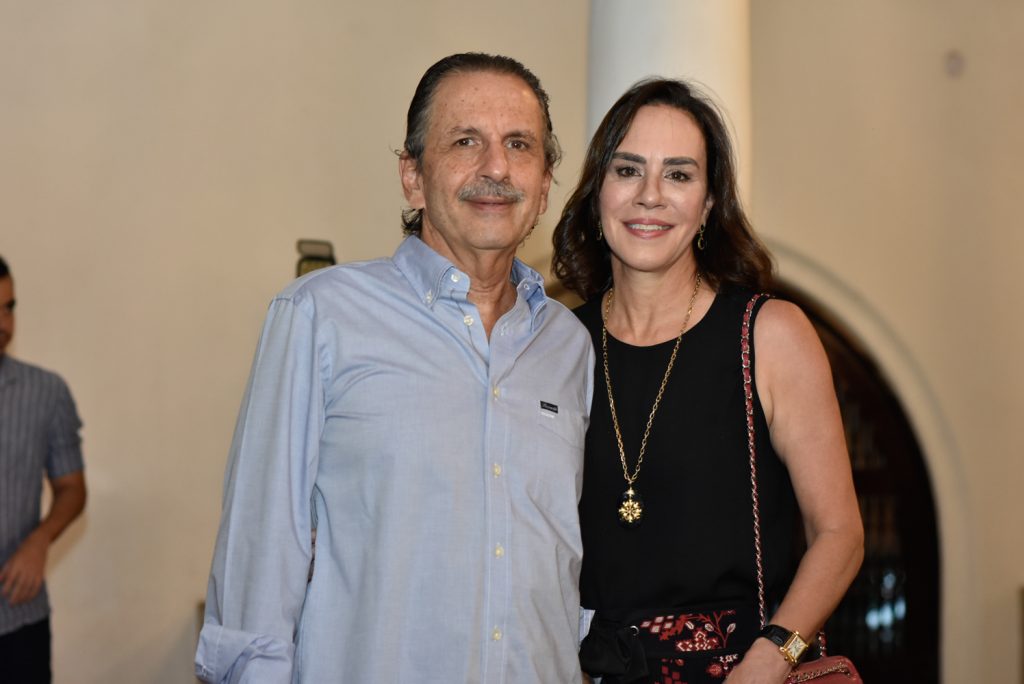 
				Pedro e Christine Ary 
				