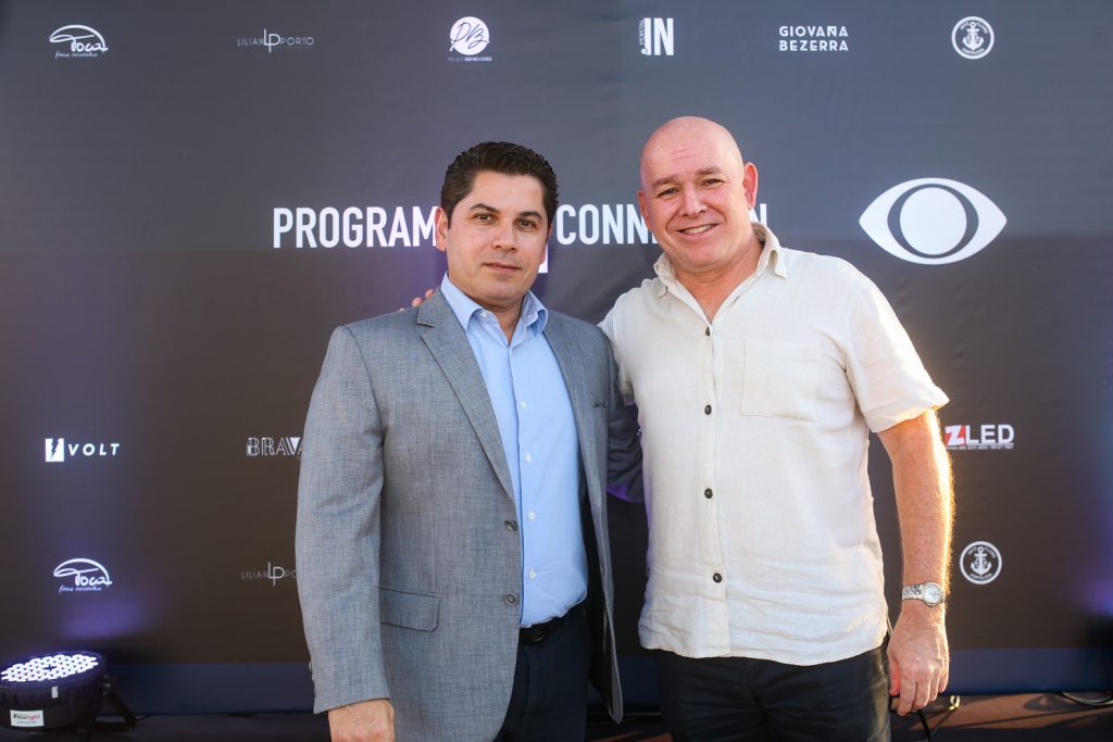 
				Pompeu Vasconcelos E Ricardo Bezerra 
				