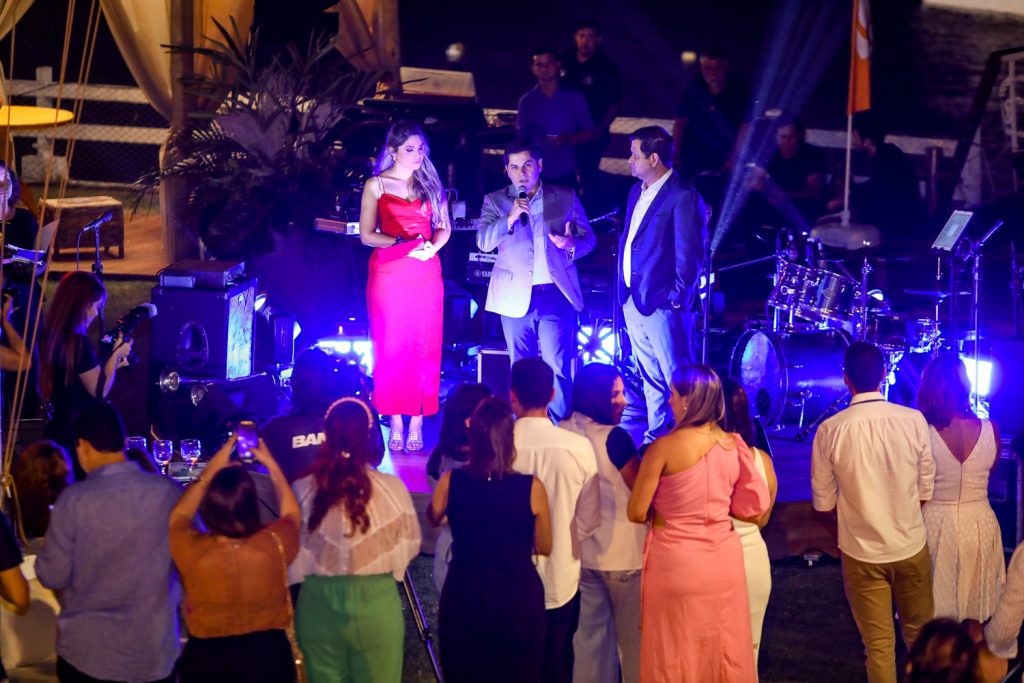 
				Programa In Connection Band 
				