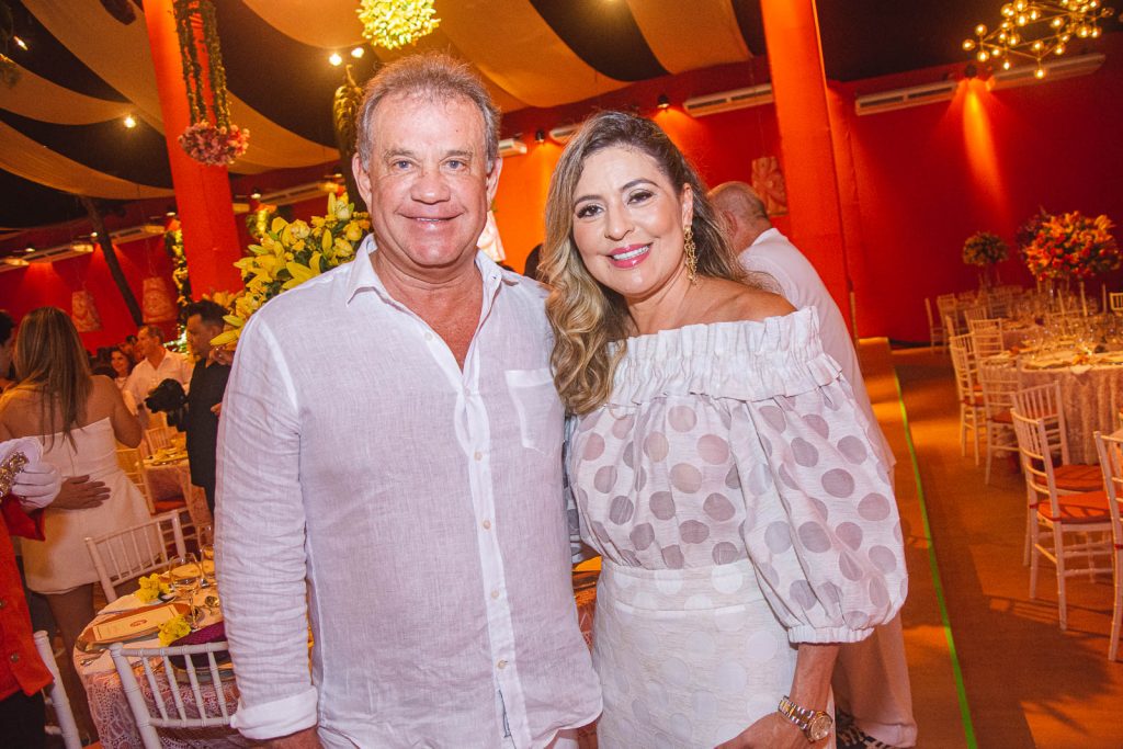 
				Ricardo e Deborah Nibon
				