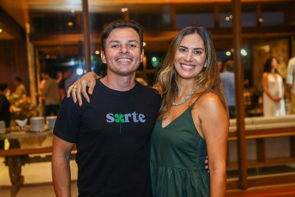 Rodrigo Nunes E Josy Torquato