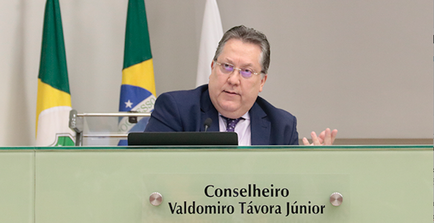 Valdomiro Távora, presidente do TCE, é capa da nova edição da Insider