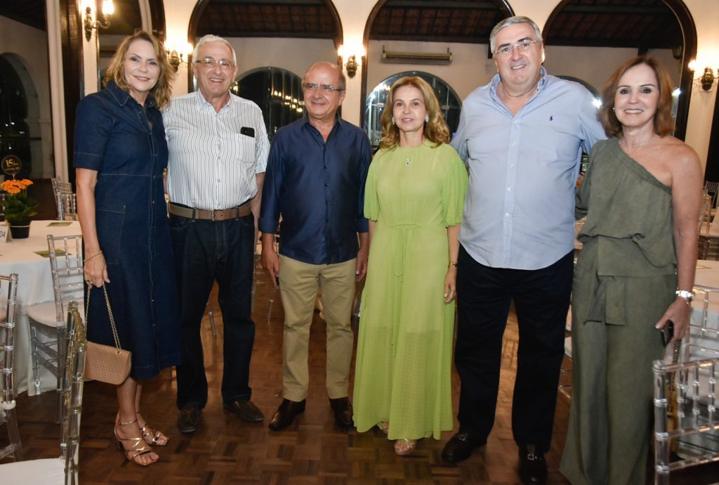 
				Veronica e Magela Frota, Huygens Garcia, Sandra Fota, Luis Frota e Carla Sleiman 
				