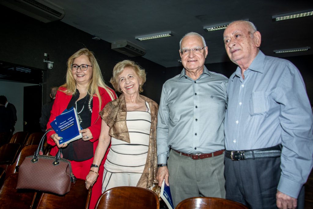 Viviane Muniz, Terezinha Rodrigues Muniz, Marcio Muniz E Paulo De Tarso (2)