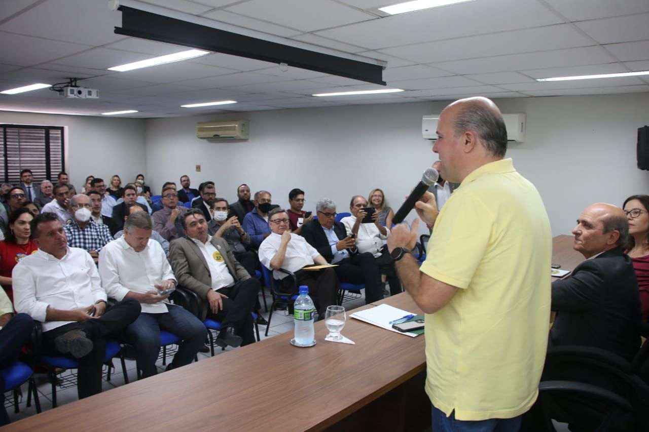 Roberto Cláudio propõe implantar 14 delegacias de combate ao crime organizado