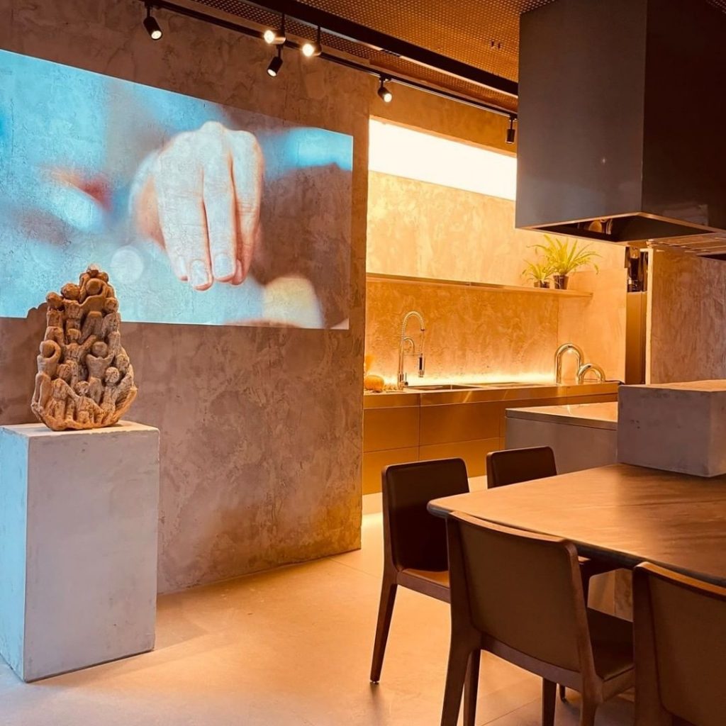 311512894 787332595814137 8344996723912493567 N