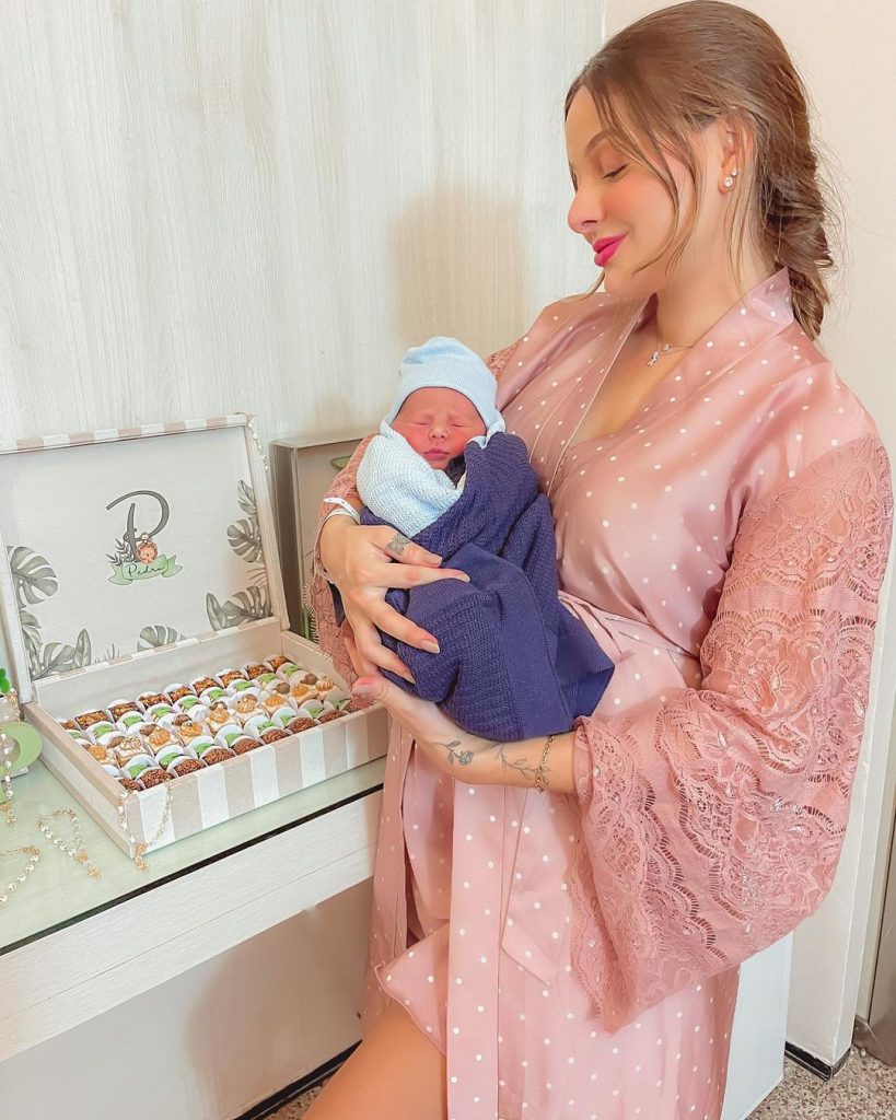 312340679 196057836208196 2240165259788863812 N