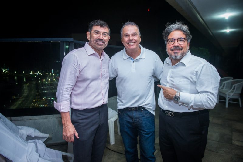 seis décadas - Ernani Prudente completa 60 anos e comemora a data ao lado de amigos