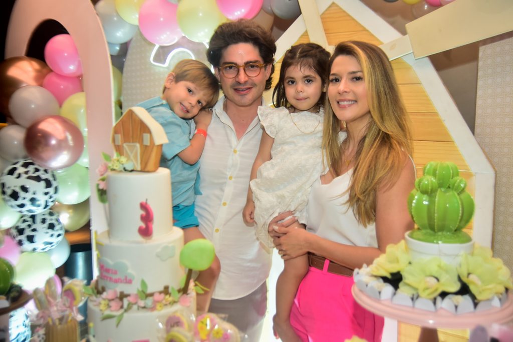 Alvaro E Jonathan Magalhães, Maria Fernanda E Juliana Magalhães (1)
