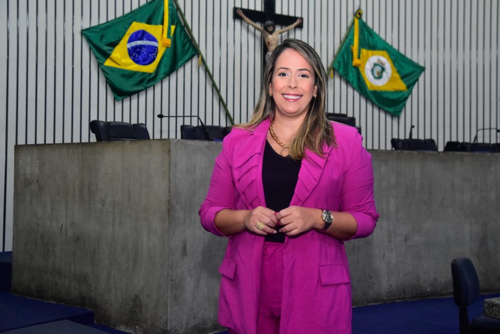 Amanda Veras Cortez (2)