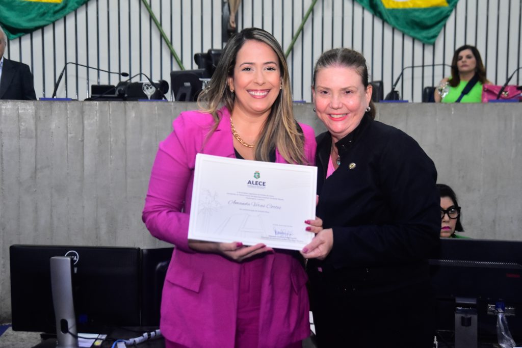 Amanda Veras Cortez E Fernanda Pessoa