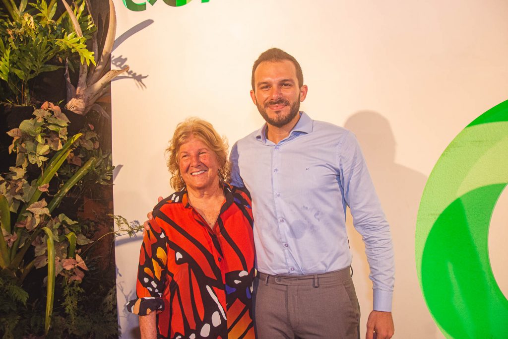 Ana Lucia Mota E George Martins