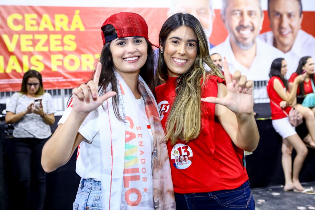 Ana Paz E Livia Maia
