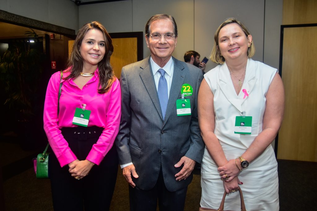 Camila Benevides, Beto Studart E Renata Paula (1)